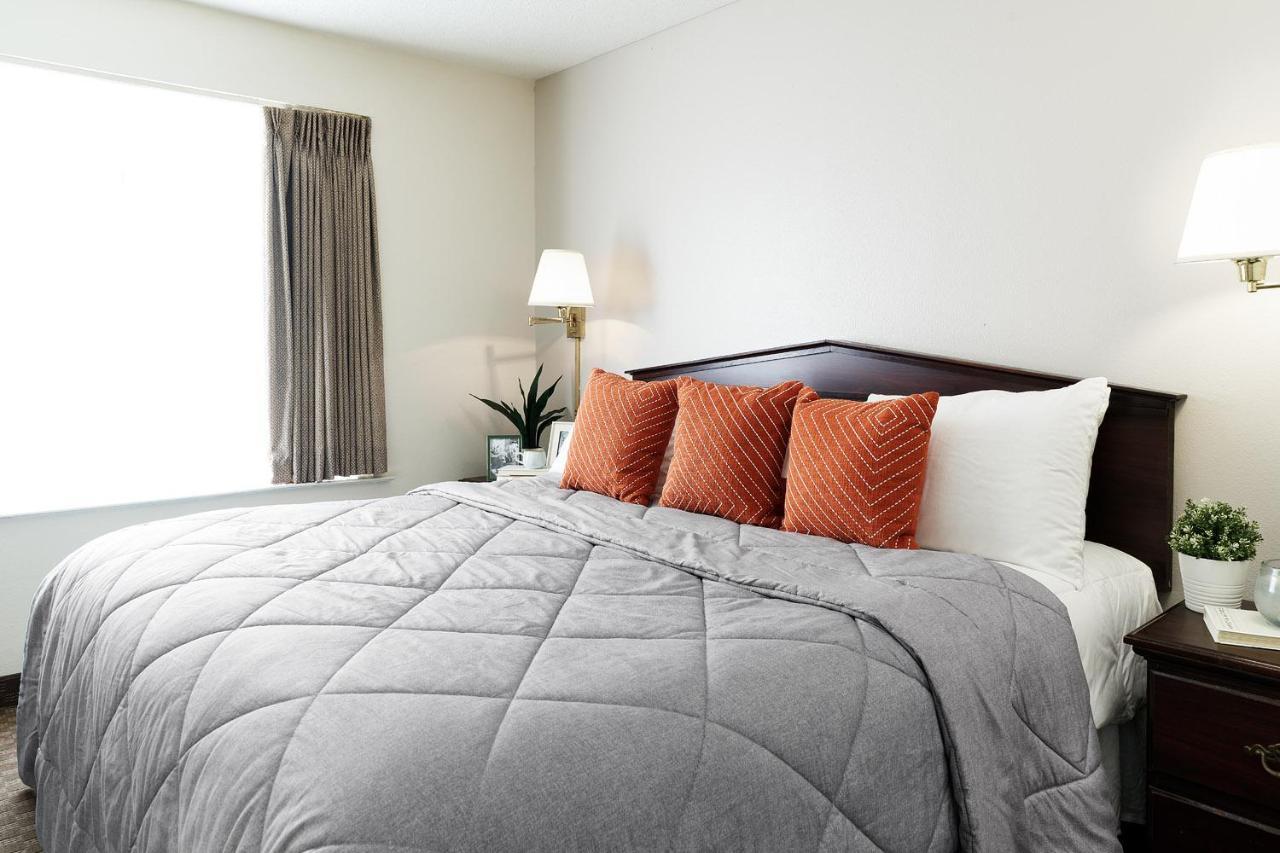 Intown Suites Extended Stay Greensboro Nc - Airport Exteriör bild