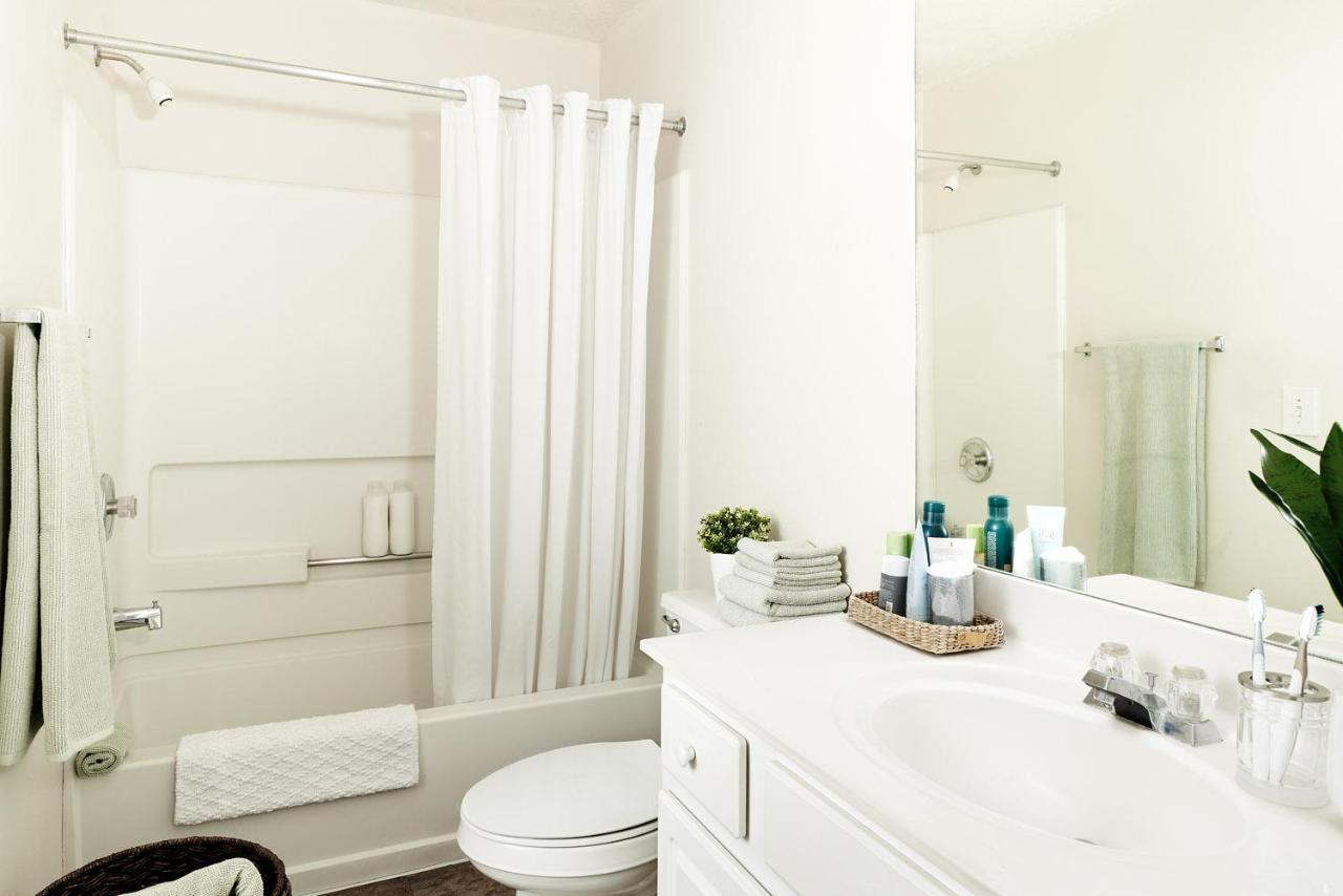 Intown Suites Extended Stay Greensboro Nc - Airport Exteriör bild