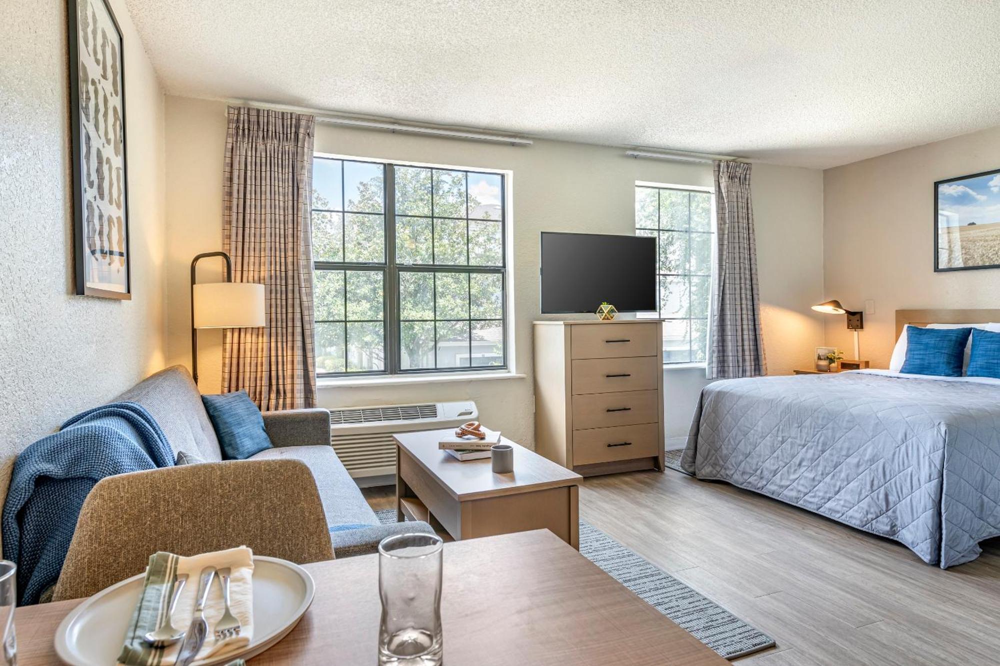 Intown Suites Extended Stay Greensboro Nc - Airport Exteriör bild