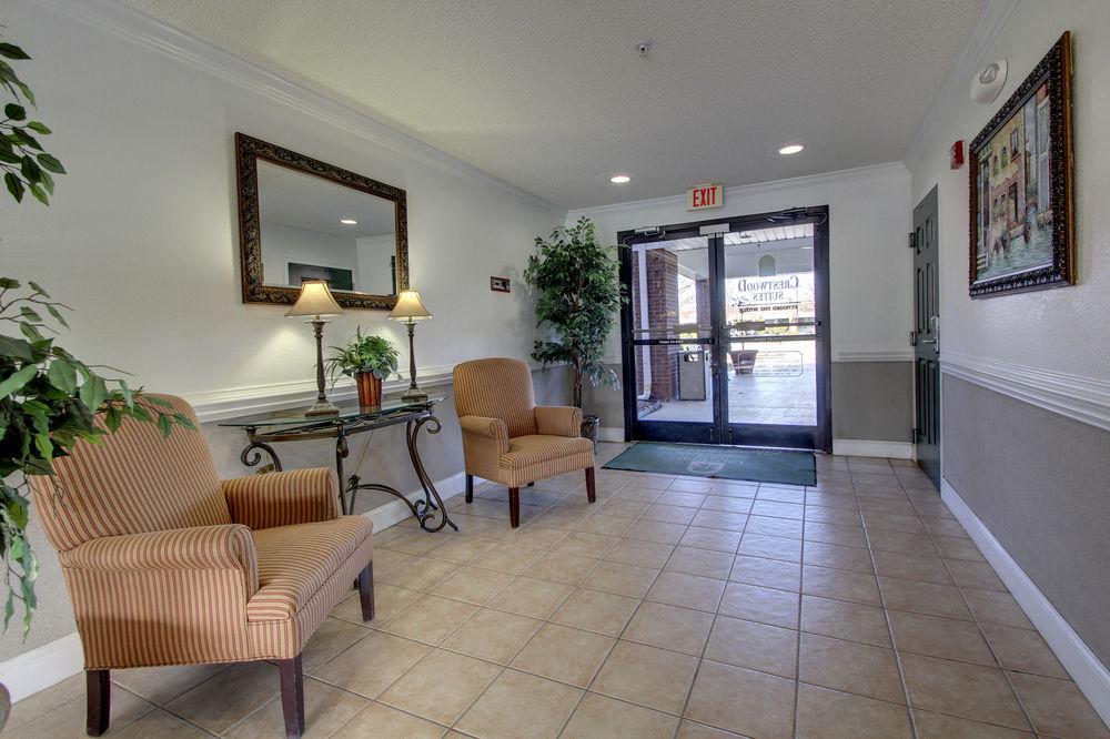Intown Suites Extended Stay Greensboro Nc - Airport Exteriör bild